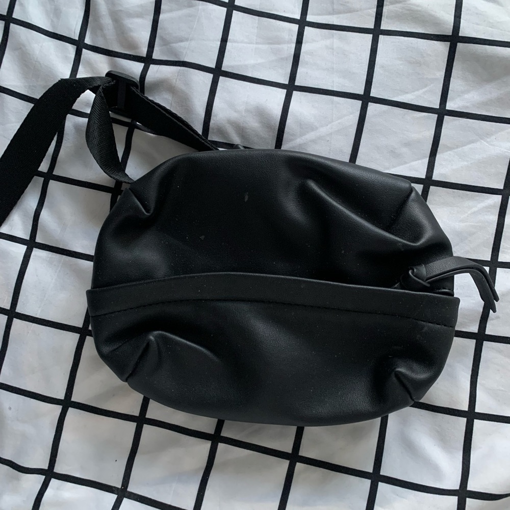 Cross body bag